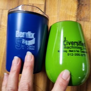2 Insulated Lidded Wine Glasses